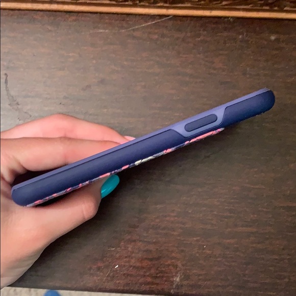 Vera Bradley Quilted iPhone X/XS case - Picture 3 of 6